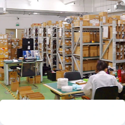 Entrepôt de matériel de l'usine MOKO